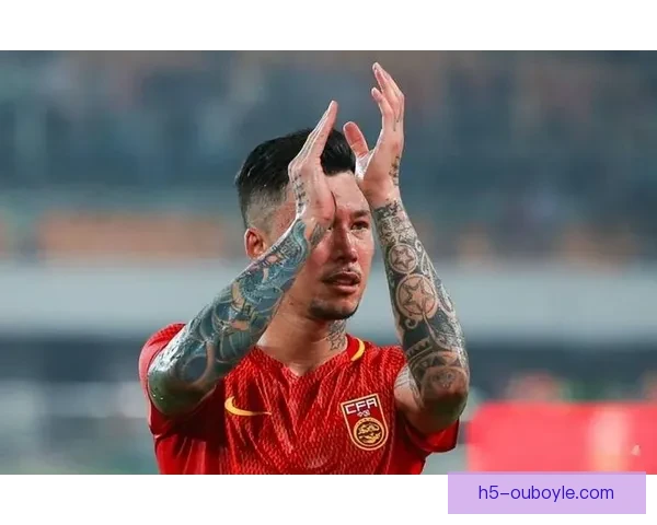 阿尔瓦罗牵手泰山只待官宣新程